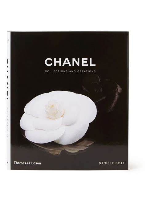 chanel boeken bijenkorf|chanel online shop.